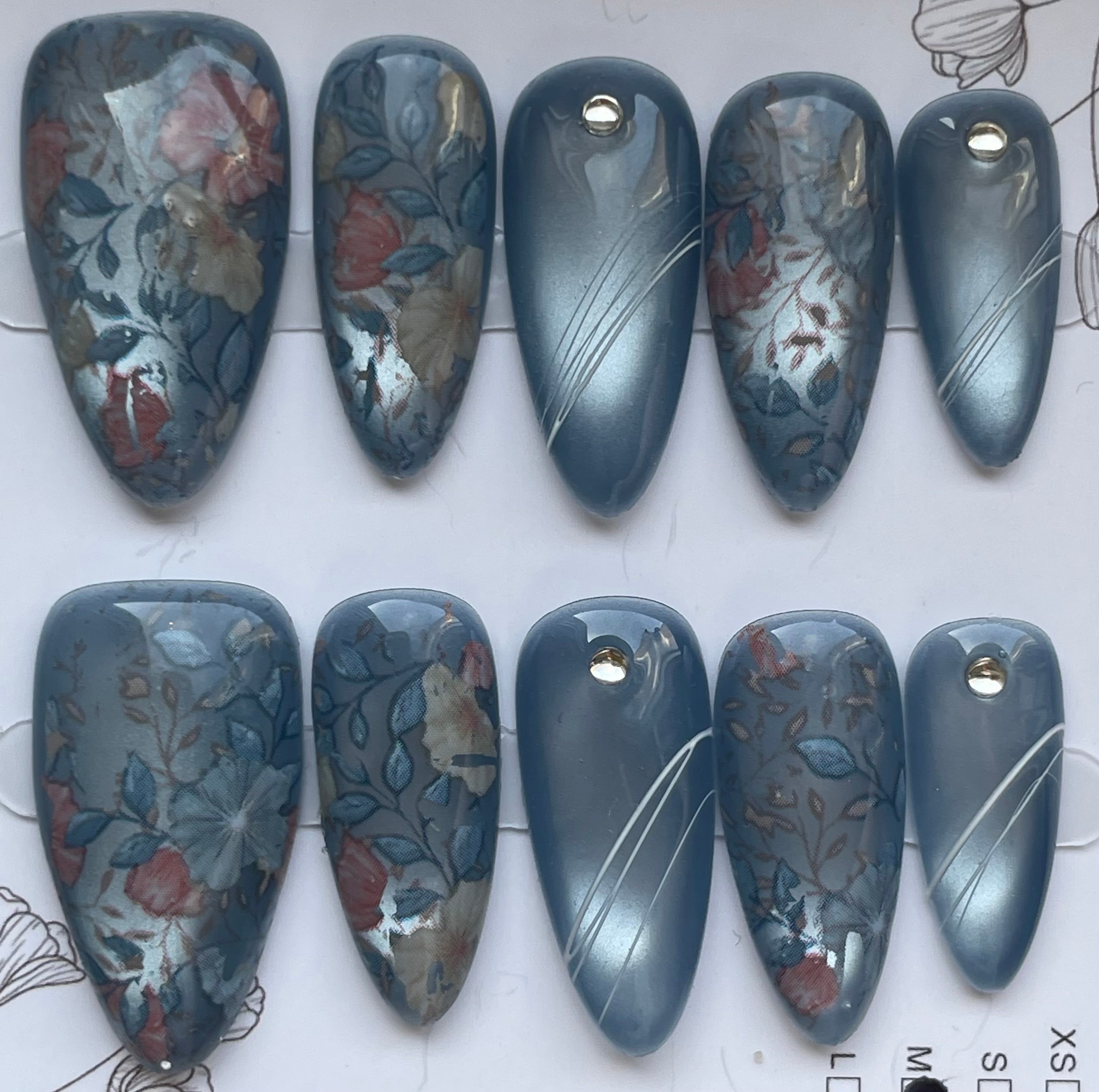 Blue cat eye floral almond