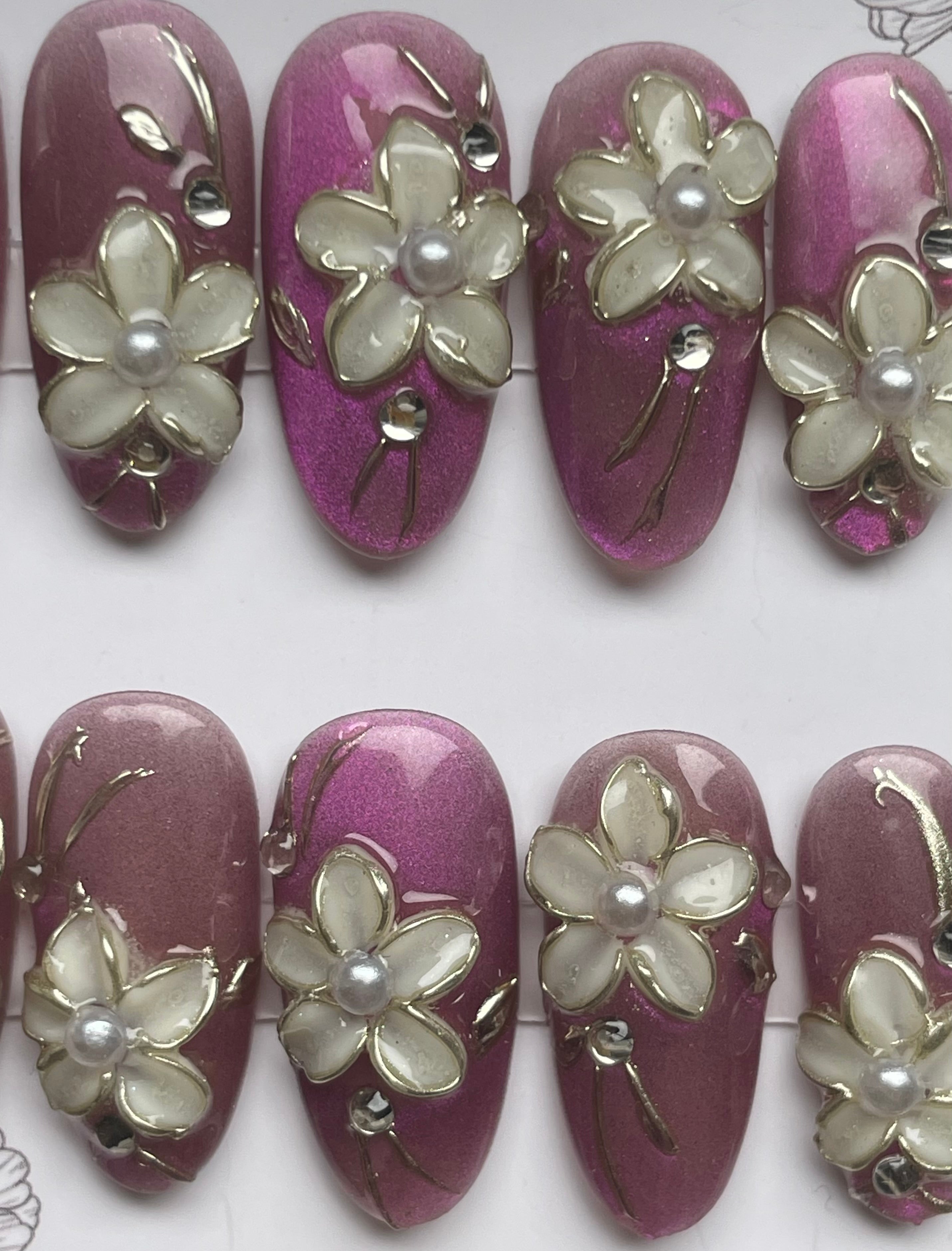 Mauve cat eye 3D