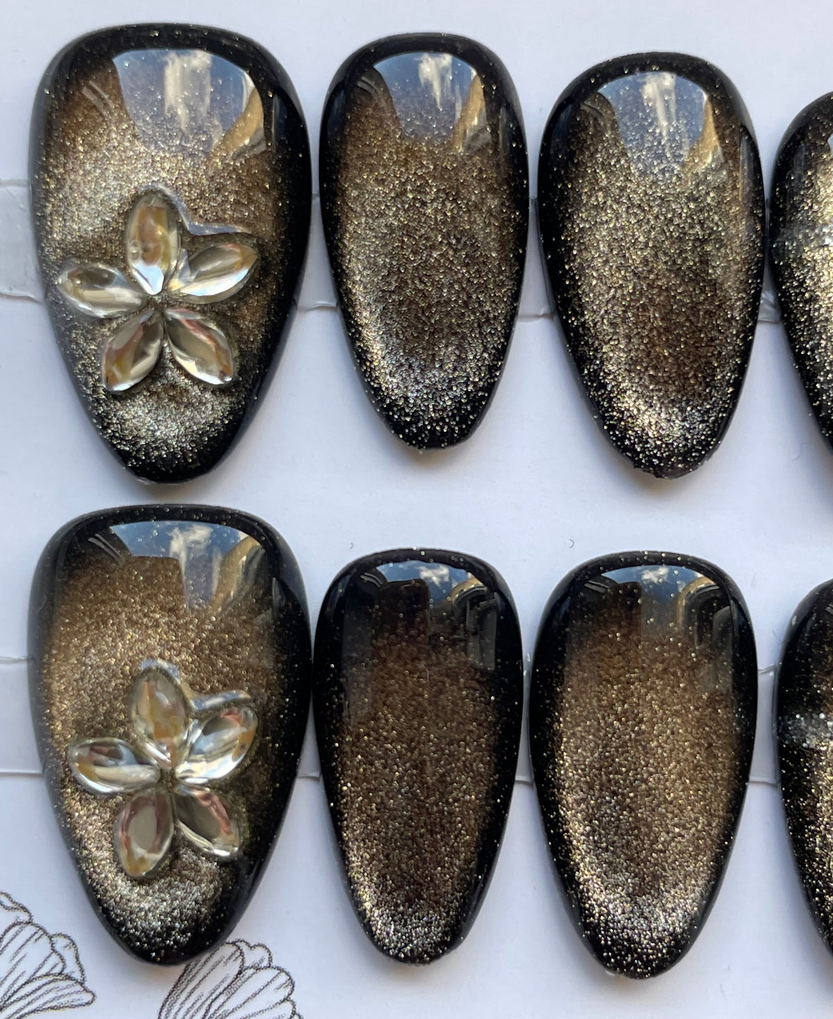 Khaki cat eye shimmer