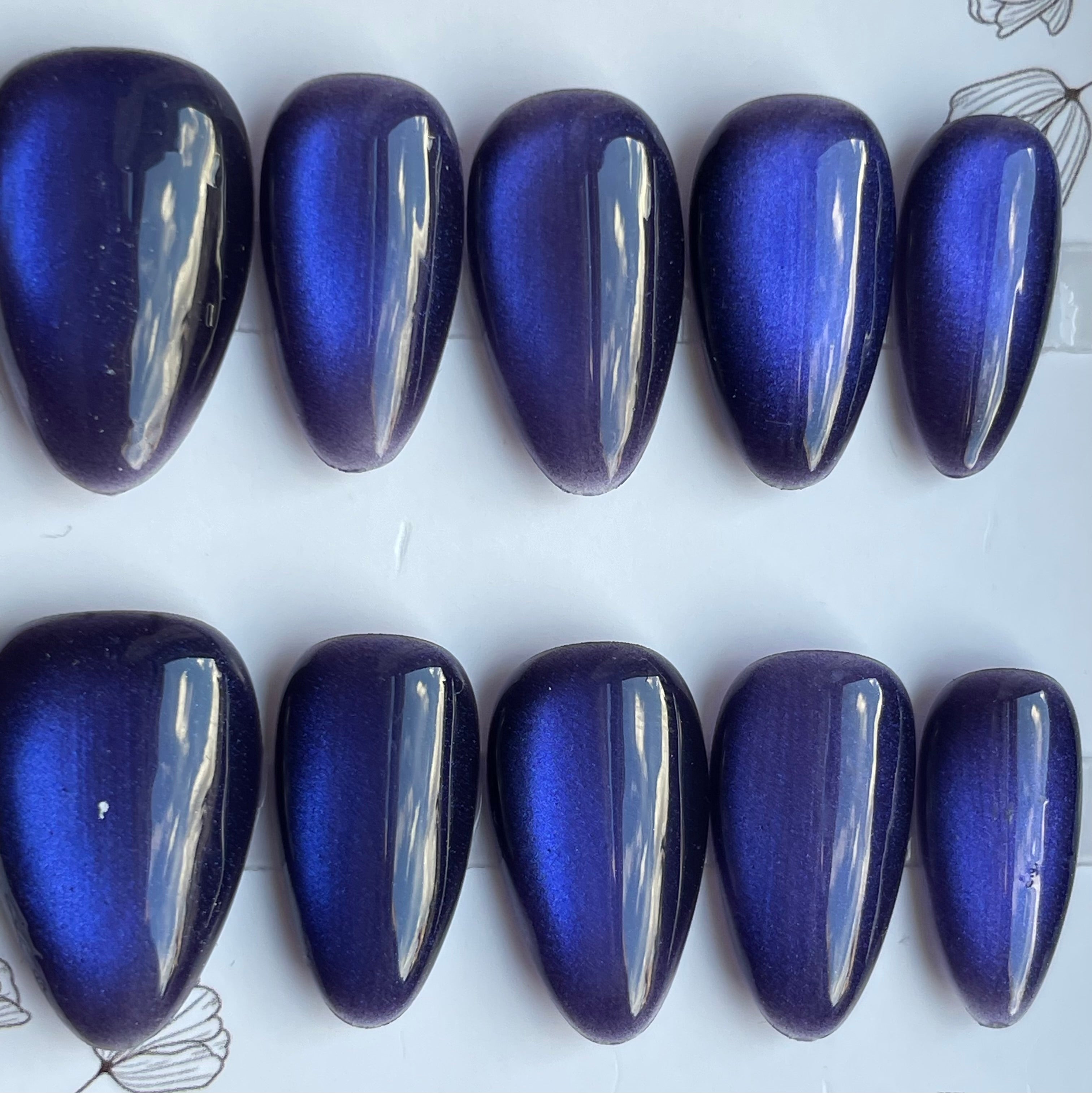 Cat eye sapphire