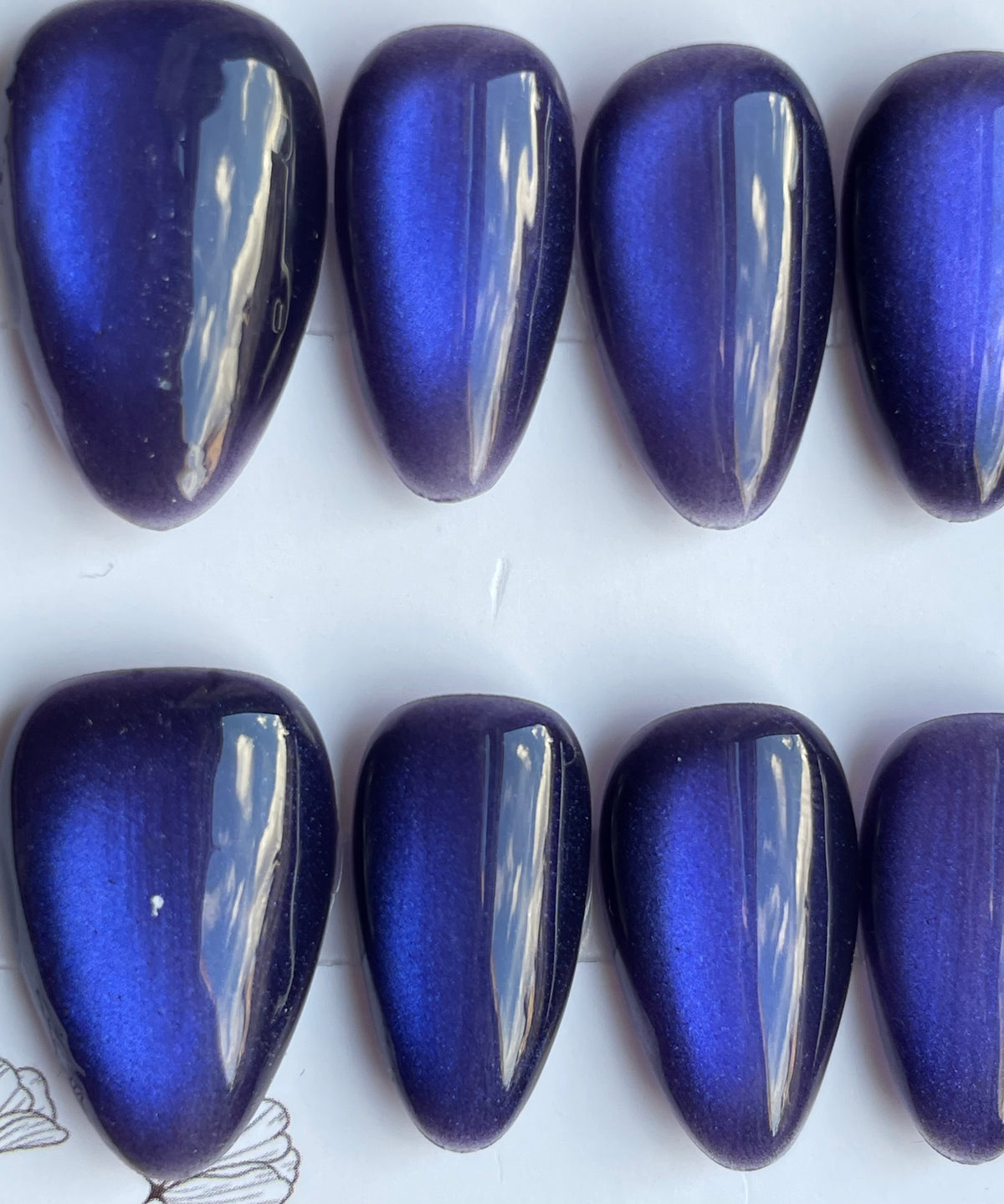 Cat eye sapphire